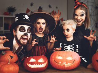 5 Best Stores to Buy Halloween Costumes